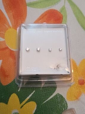 Sterling Silver Cubic Zirconia Stud Earring Set - Clear